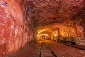 Mining Himalayan Pink Salt